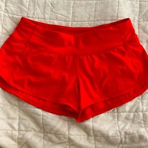 Lululemon Speed shorts. 2.5 inseam Bright 🍊 orange! Size 4